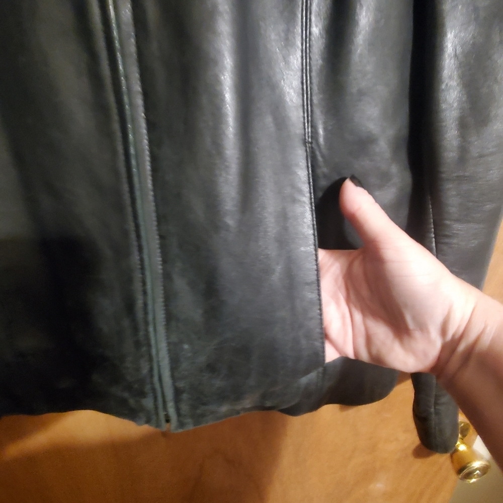 Adler Black Leather Zip-Front Women's Jacket - Picture 2 of 12